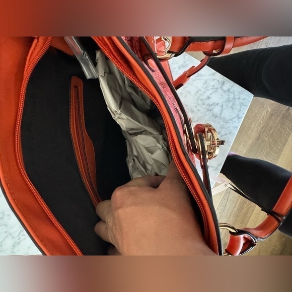 La Terre Tote Bag NWT - Picture 5 of 7